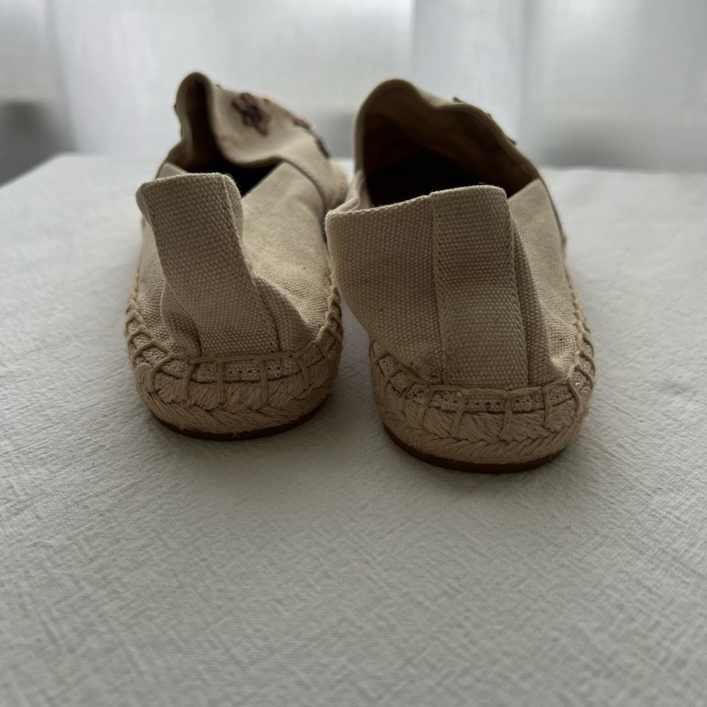 New Tory Burch Espadrilles with embroidered leather flowers Size 6 - Picture 6 of 9